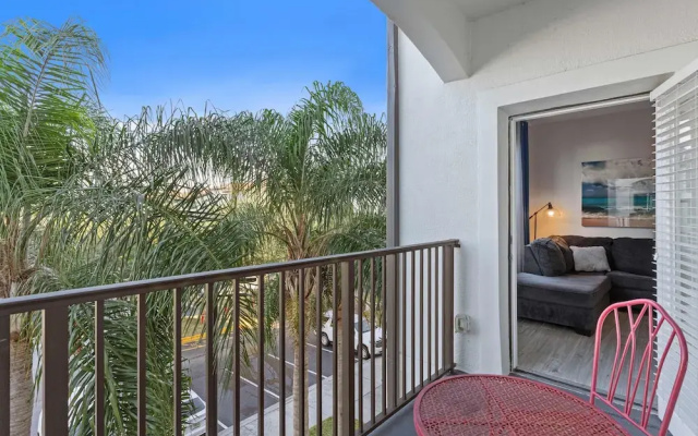 4102 Breakview Drive #304