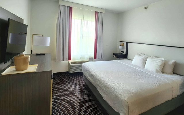 Ramada by Wyndham Columbia