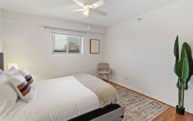 Picturesque 1BR Apt in Arlington Heights