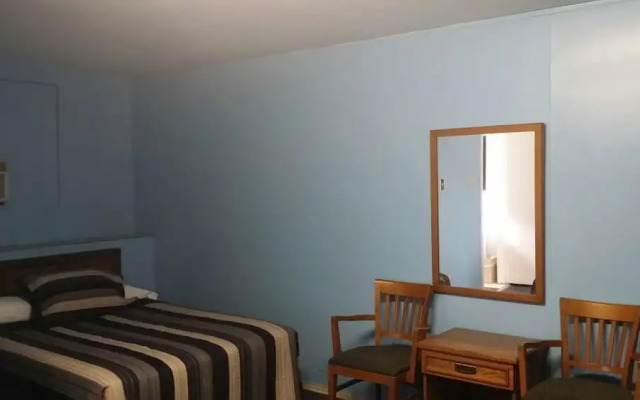 Lakeridge Motel