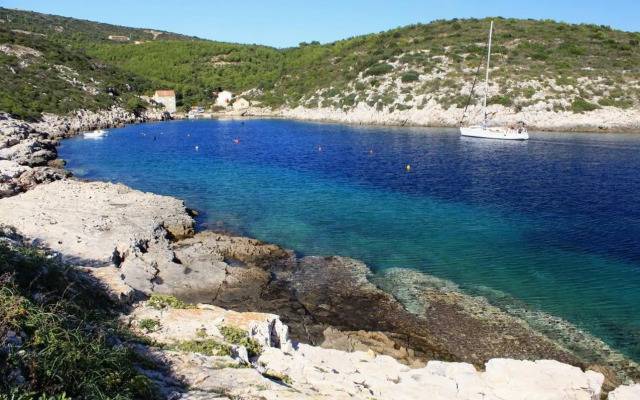 Apartments by the sea Rukavac, Vis - 15369