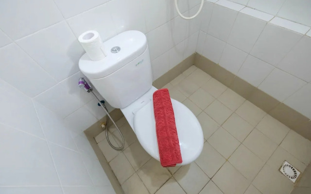 Elegant 2BR Bassura City Apartment