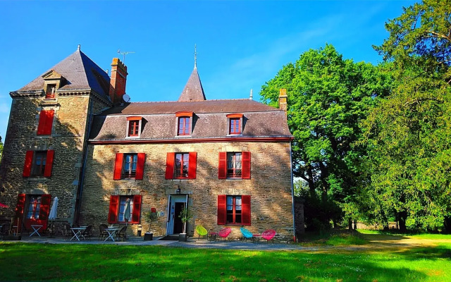 Domaine de La Briandais, a place of electromagnetic sobriety