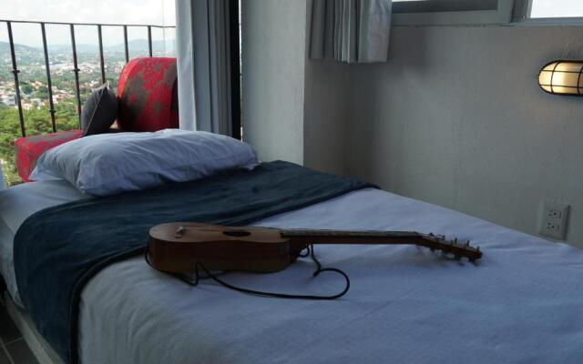 apartamento completo 6 huéspedes incluye acceso al club burgos cuernavaca
