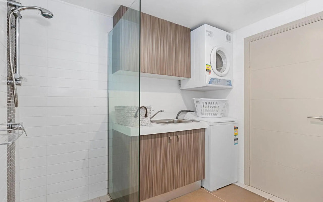 Apartment 1 Attunga Heights 4