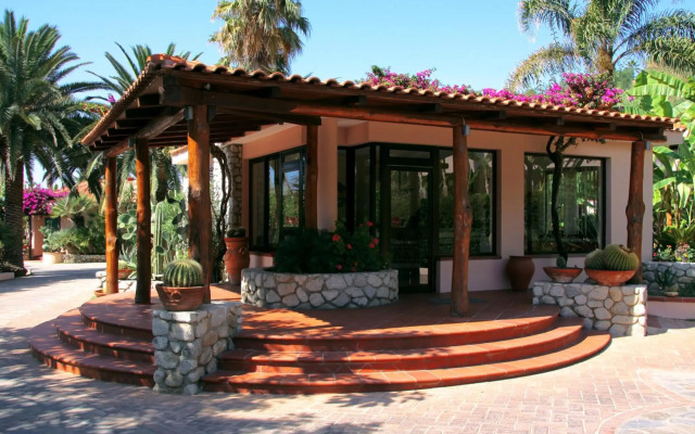 Villaggio Cala Di Volpe Hotel & Residence