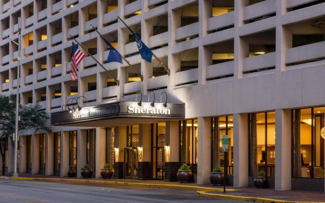 Sheraton Indianapolis City Centre Hotel