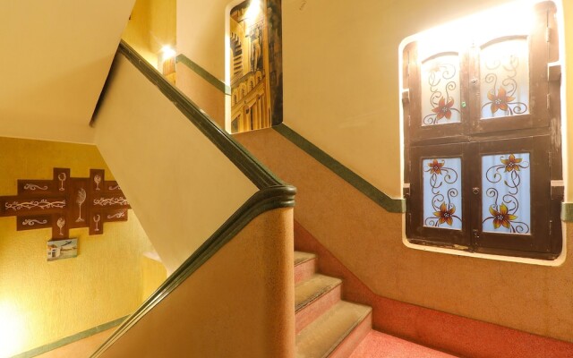 Fabhotel East View