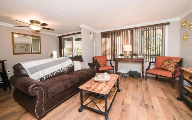 Cozy Condo on Nemacolin Grounds