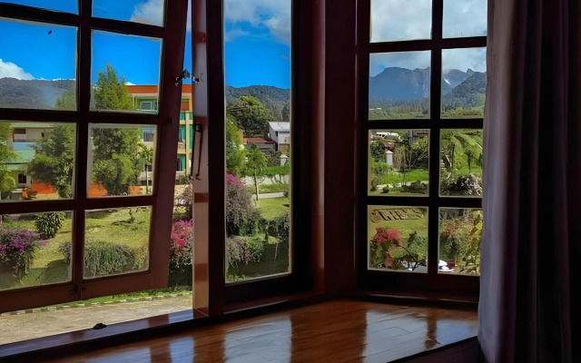 Sinabung Hills Resort