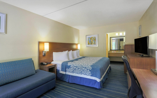 Days Inn by Wyndham Newark Wilmington