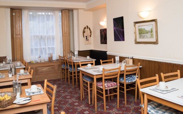 Lynton Hotel