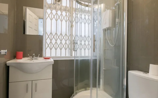 Elegant & Central 1BR near Little Venice