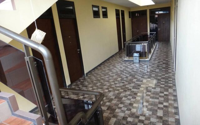 Front One Inn Malang