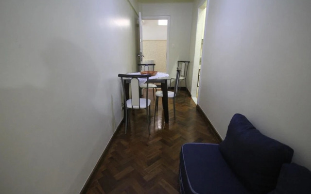 GoHouse Constante 702