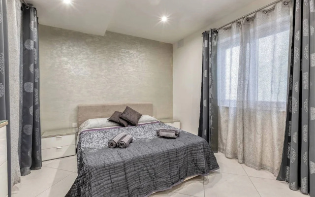 Luxury 3 BR Apt in Gzira Near Sliema - Stjulians