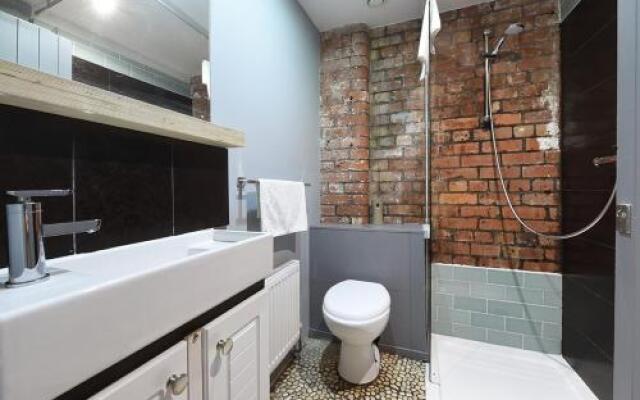 Mason Street Apartment Sleeps 16