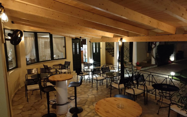 Elanthi Village Hotel