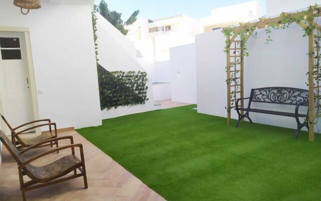 Casa c/ Piscina e Terraço em Faromystay