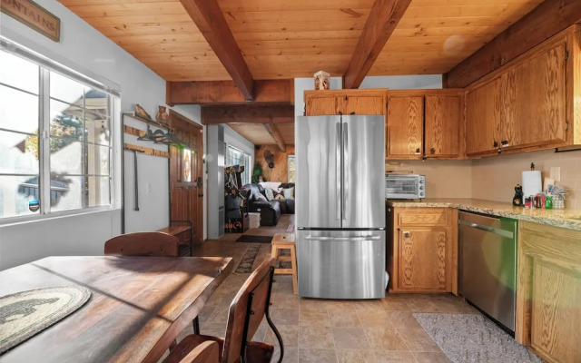 Birdhouse in Moonridge