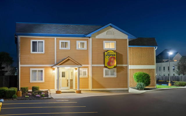 Super 8 by Wyndham Columbus