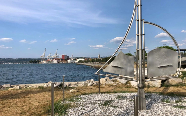 Pri piratski mački - At the pirate cat - Dal gatto pirata