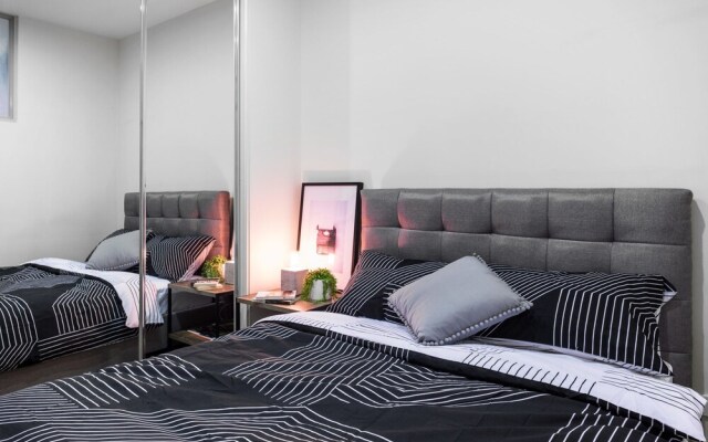 Roomerang at Melbourne Star 23