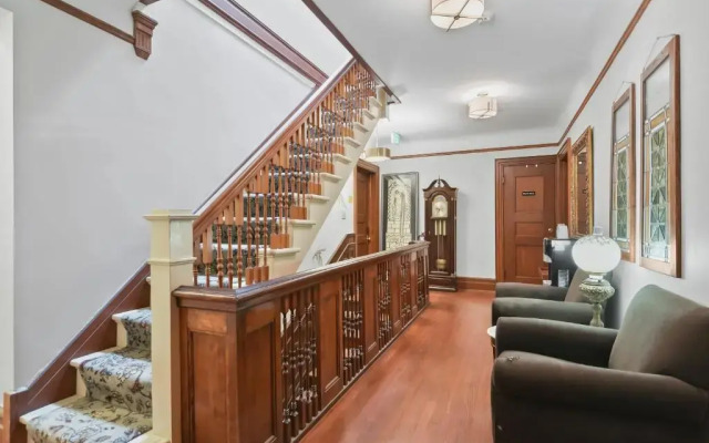 Pasfield House Inn