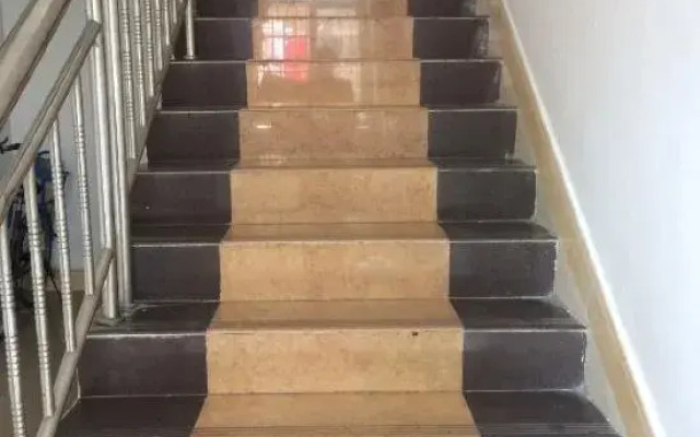 Hongyuan Apartment
