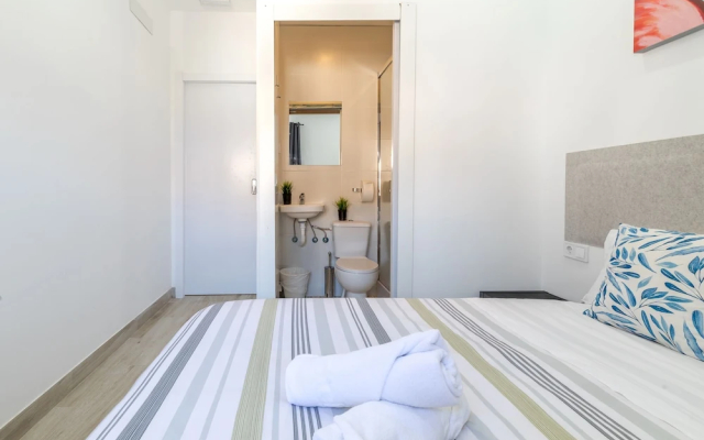 AYZ Silvela - Auto check-in property