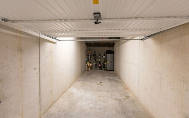 Apartment on the 2nd Floor for Family