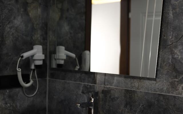 New Konak Hotel
