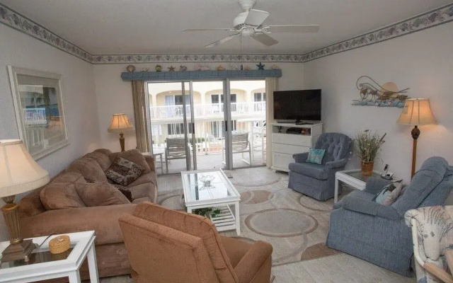 Win-San C-211 - 2 Br Condo