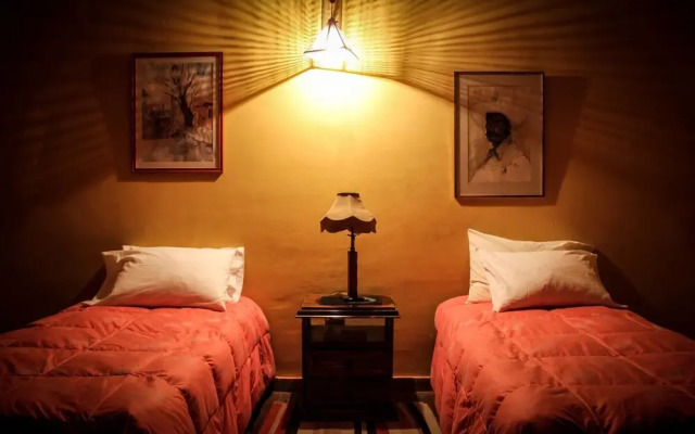 La Casona Lampa