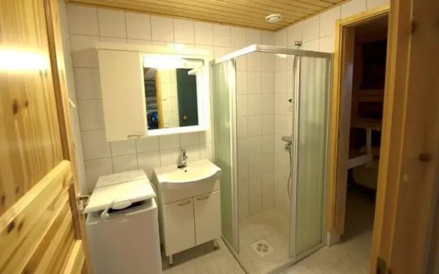 Far And Away Cabin