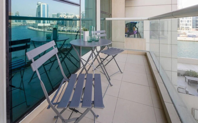 Modern and Stylish 1BR in Business Bay