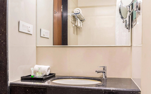 Treebo Premium Grand Emerald