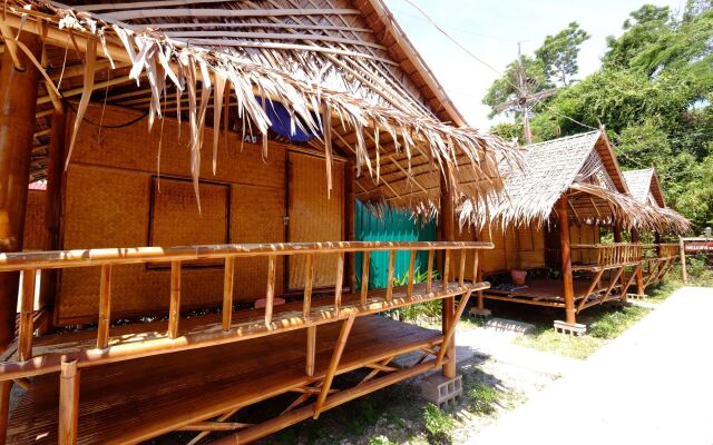 Bamboo Hut Bungalow-Adults Only