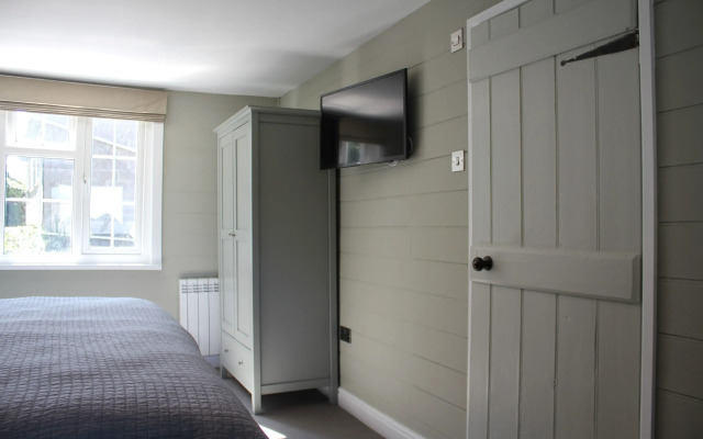 The Five Pilchards Inn