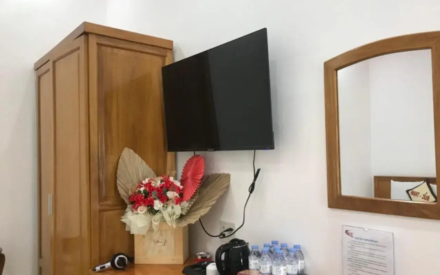 Đức Thạnh Hotel