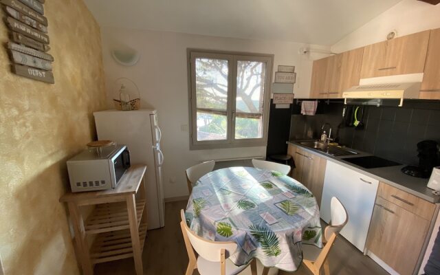 Maison terrasse parking plages vue mer