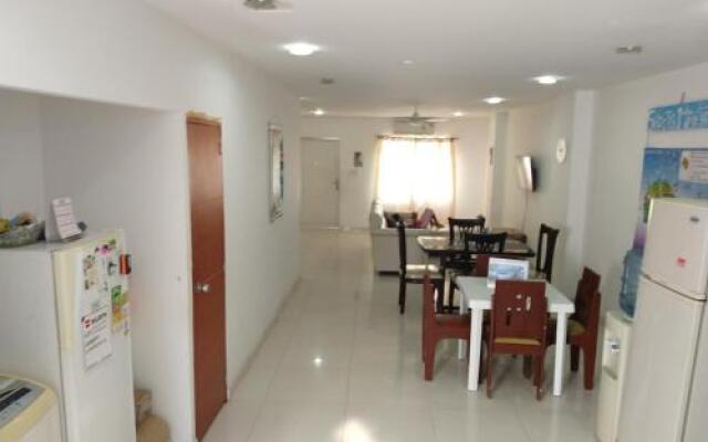 Alcobas a 4 calles de la Playa