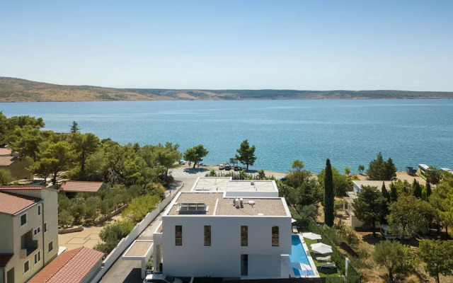 Villa Calma II