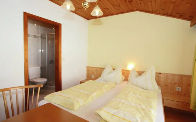 Spacious Apartment in Fügen near Ski Area