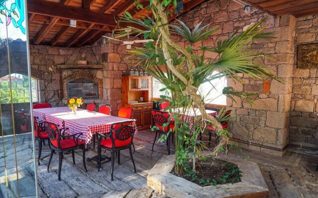 Bi̇ber Evi̇