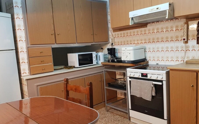 Erra - Teal - Athens Center, 110m², 4 BD, 2 BATH