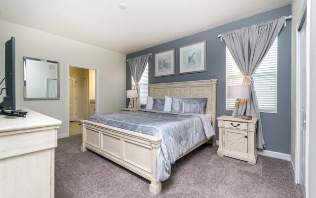 1669 Moonvalley Drive