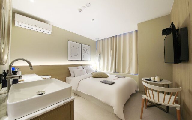 Hotel yaja wirye
