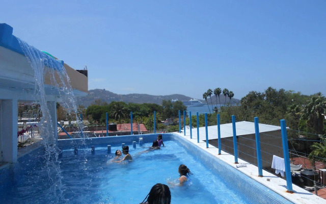 Hotel Corona Zihuatanejo