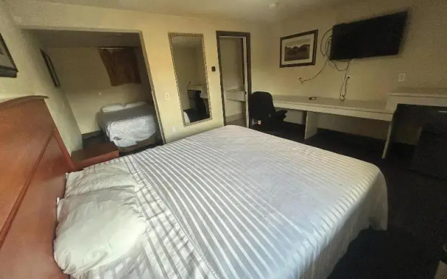 Del Rancho Motel